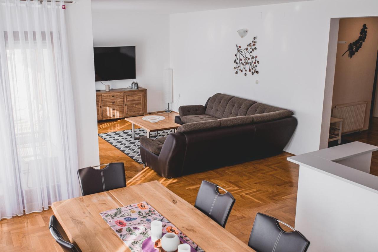 Helles 3 Schlafzimmer Apartment Zwischen Zagreb Zentrum & Natur Exterior foto
